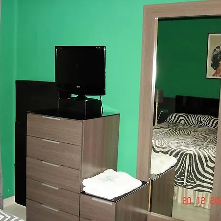 Pop Gallery Apartment Leon